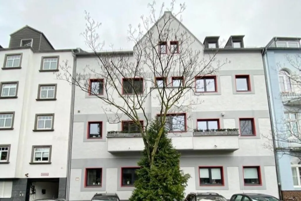 Apartment Charming Home Away: Close To Dusseldorf Messe