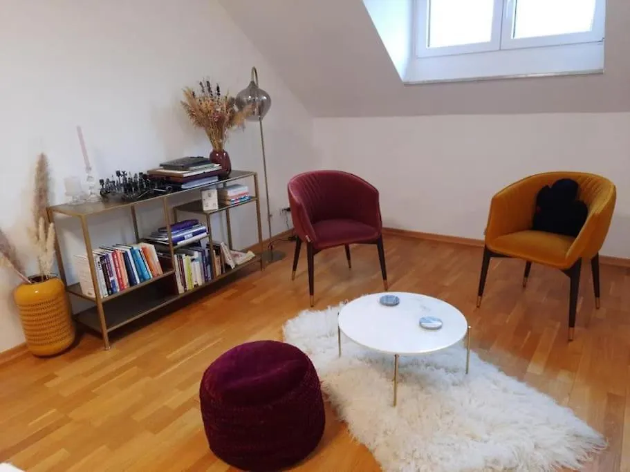 Charming Home Away: Close To Dusseldorf Messe 0*,