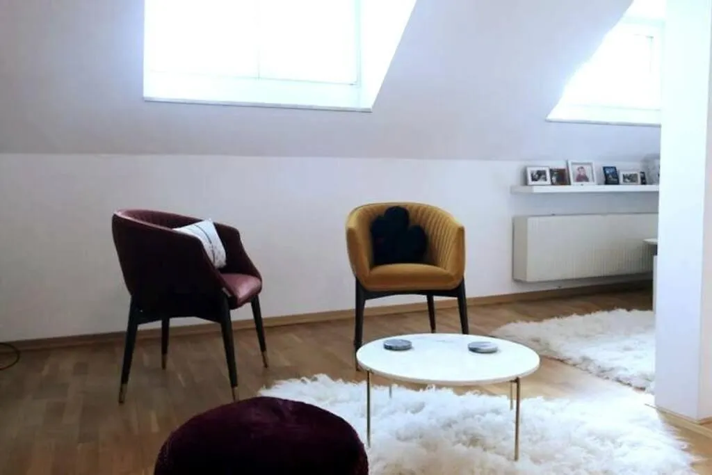 Apartment Charming Home Away: Close To Dusseldorf Messe