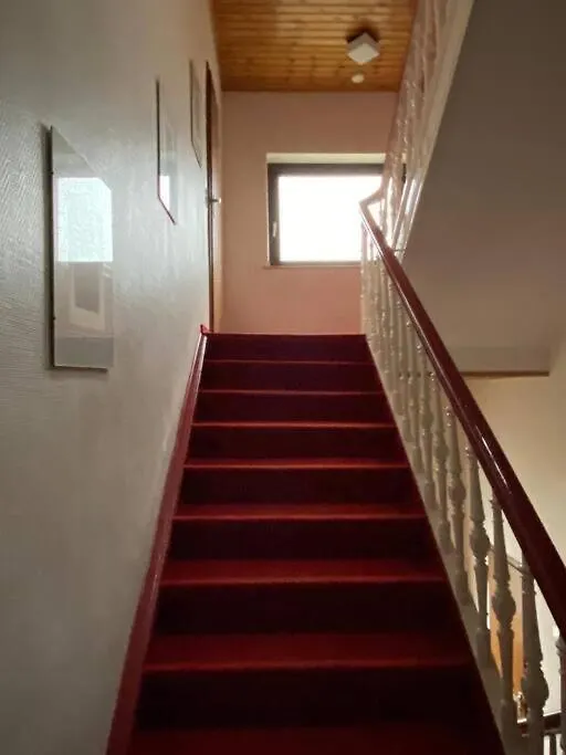 Charming Home Away: Close To Dusseldorf Messe